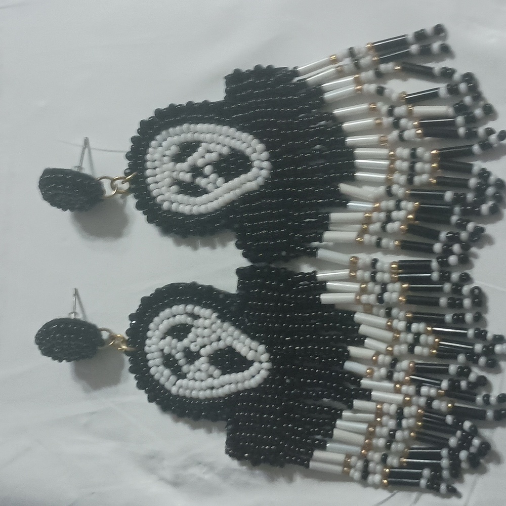 Scream Ghost Face Beaded Earrings